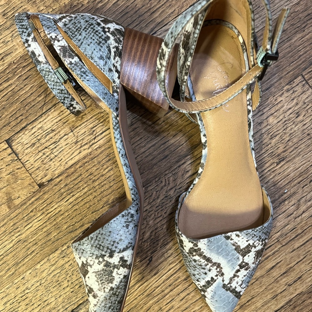 Crown Vintage Snakeskin Heels - Picture 3 of 4